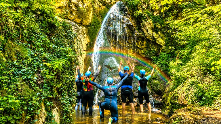 Cascada Curcubeu